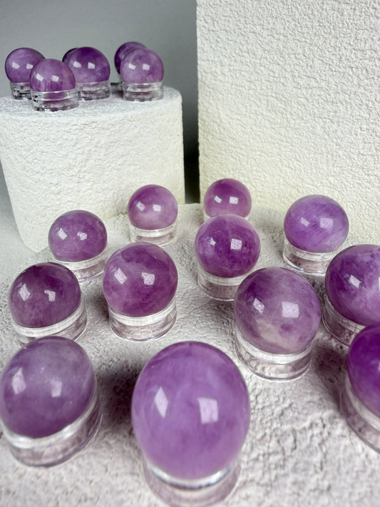✨INTUITIVE PICK✨ Kunzite Mini Sphere